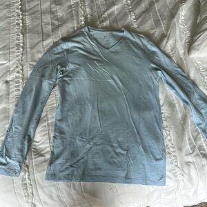 Marc Anthony Size Small V-neck